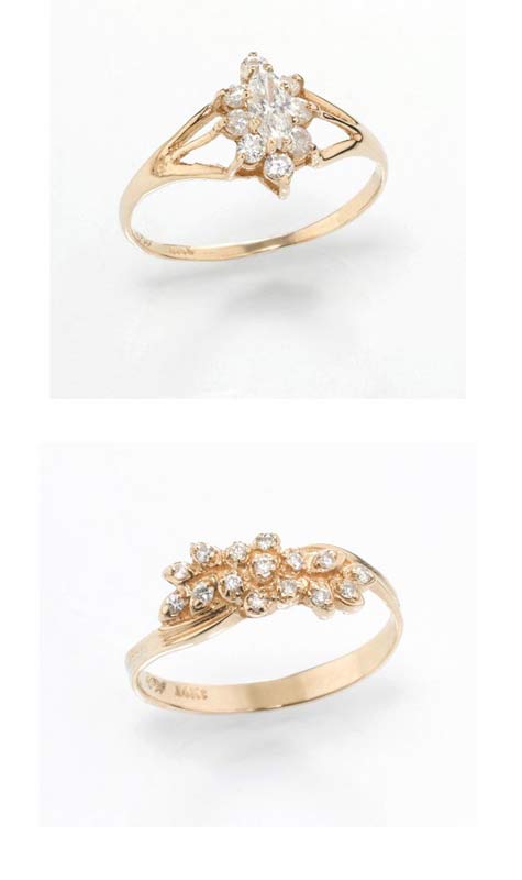טבעת אירוסין מזהב של קרן וולף.  צילום: עדי גלעד
